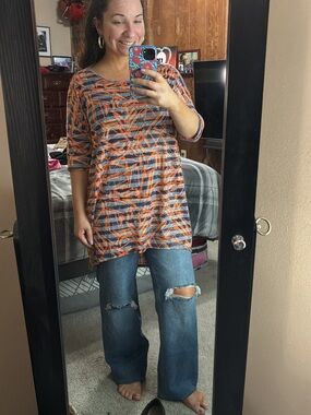LuLaRoe Orange and blue oversized top